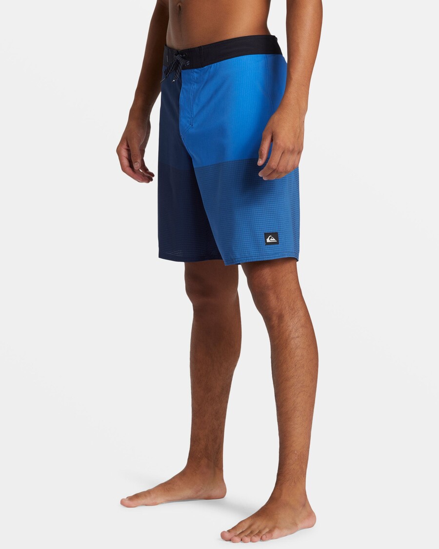 Quik Silver Highline Straight Leg 19" Boardshorts - Estate Blue