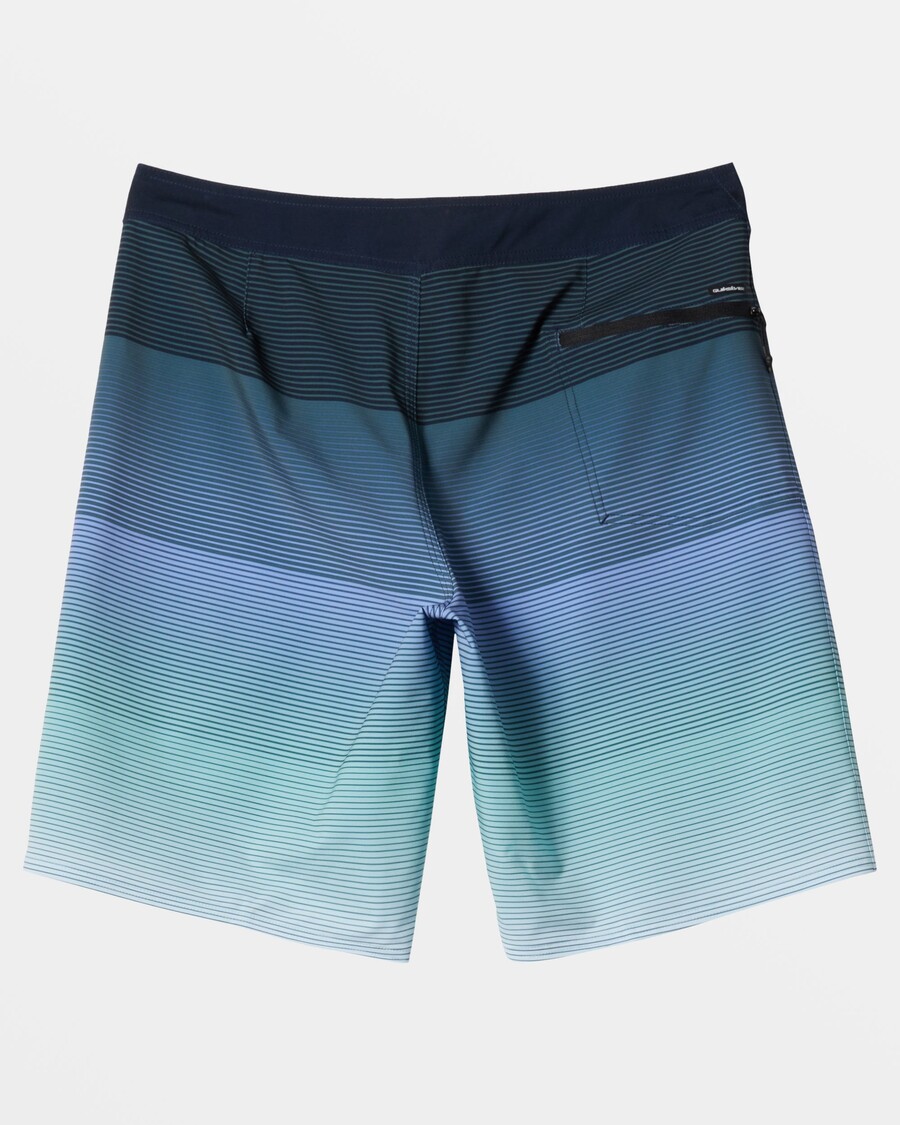 Quik Silver Surfsilk Massive 20" Boardshorts - Vintage Indigo