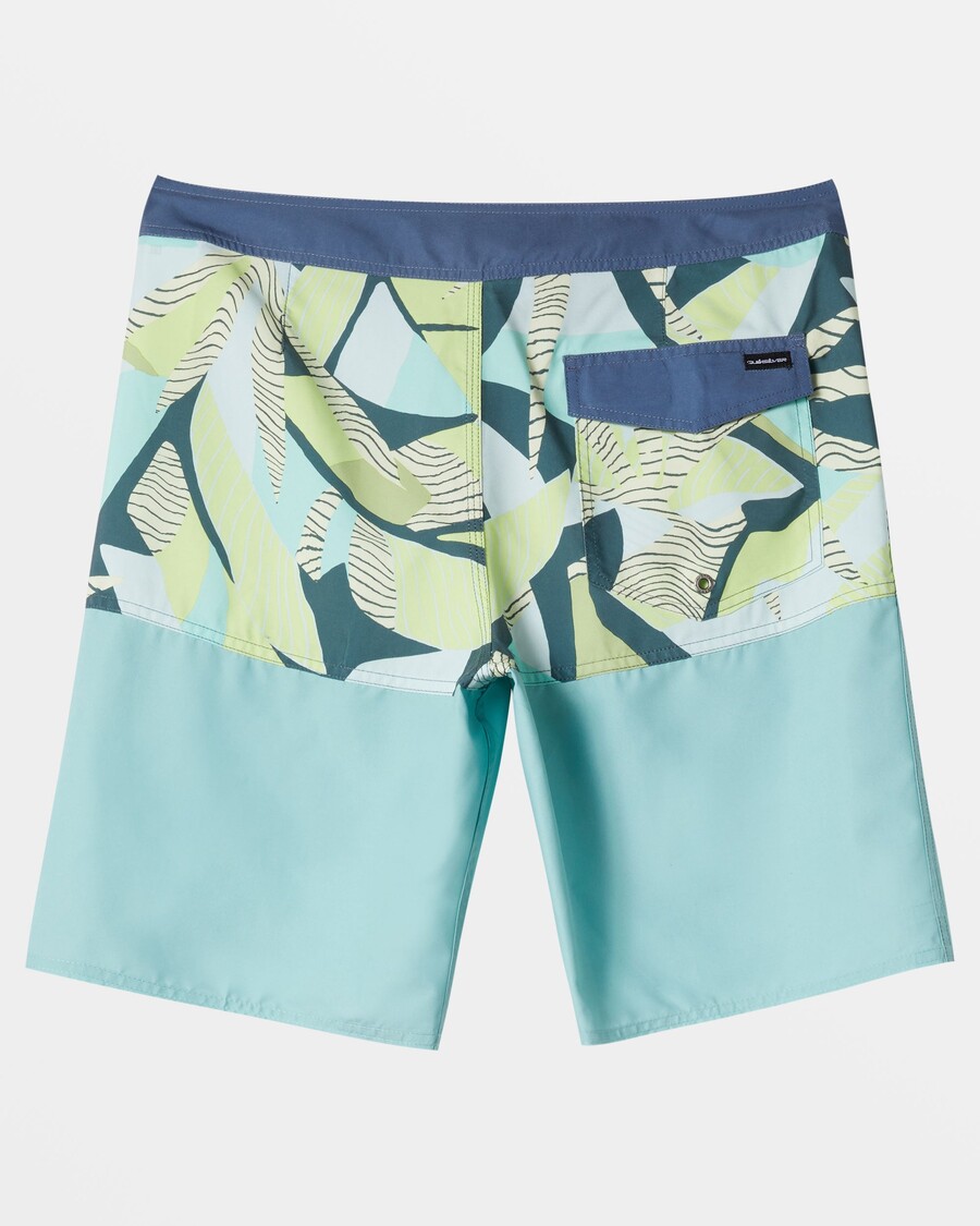 Quik Silver Everyday Division 20" Boardshorts - Aquifer