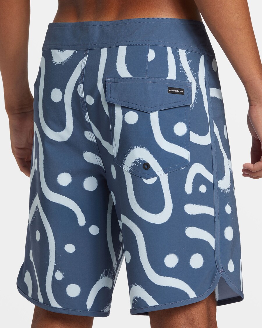 Quiksilver Surfsilk Scallop 19" šortky - Vintage Indigo