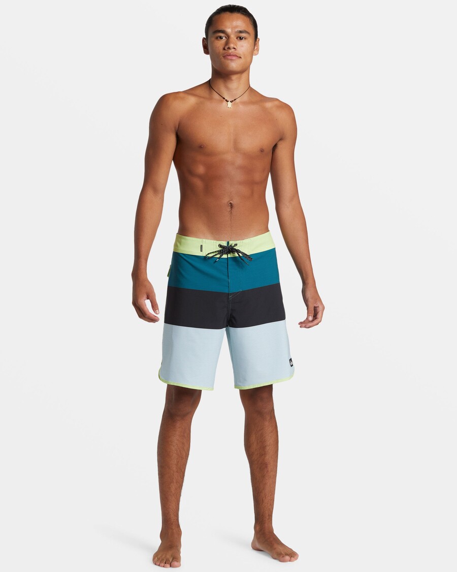 Quik Silver Surfsilk Tijuana 19" Boardshorts - Ink Blue