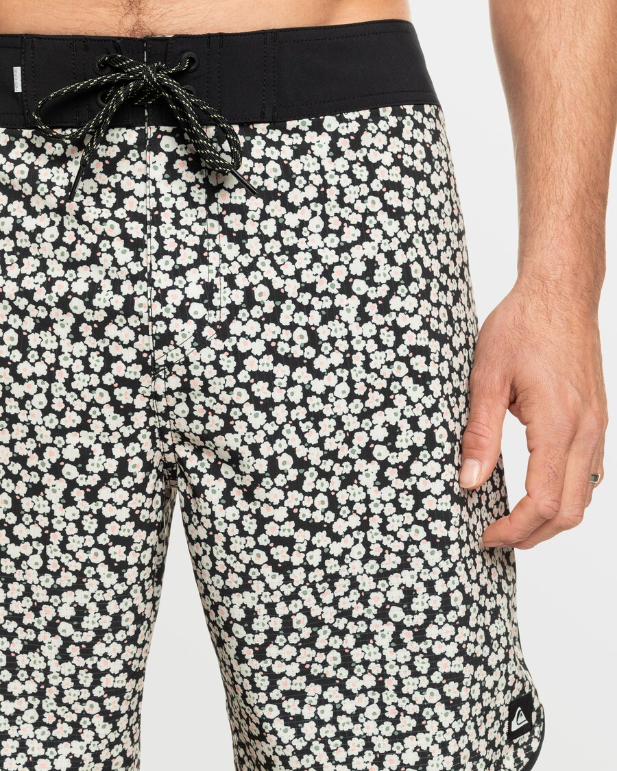 Quiksilver Highline šukutės 19" Boardshorts - Geležiniai Vartai