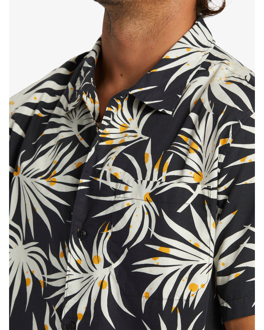 куик силвер беацх цлуб цасуал мајица кратких рукава - црна аоп беттер сс