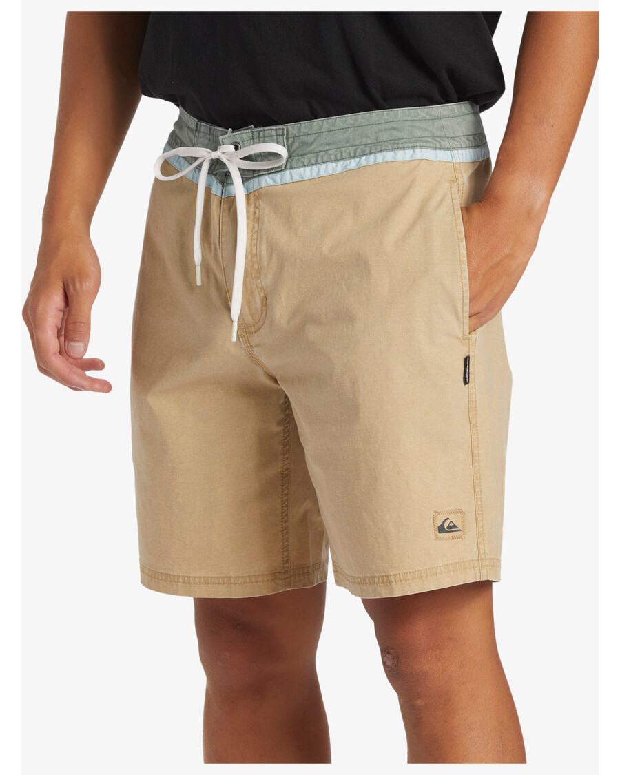 χρηστικό σορτς δρόμου Quik ασημί - χακί