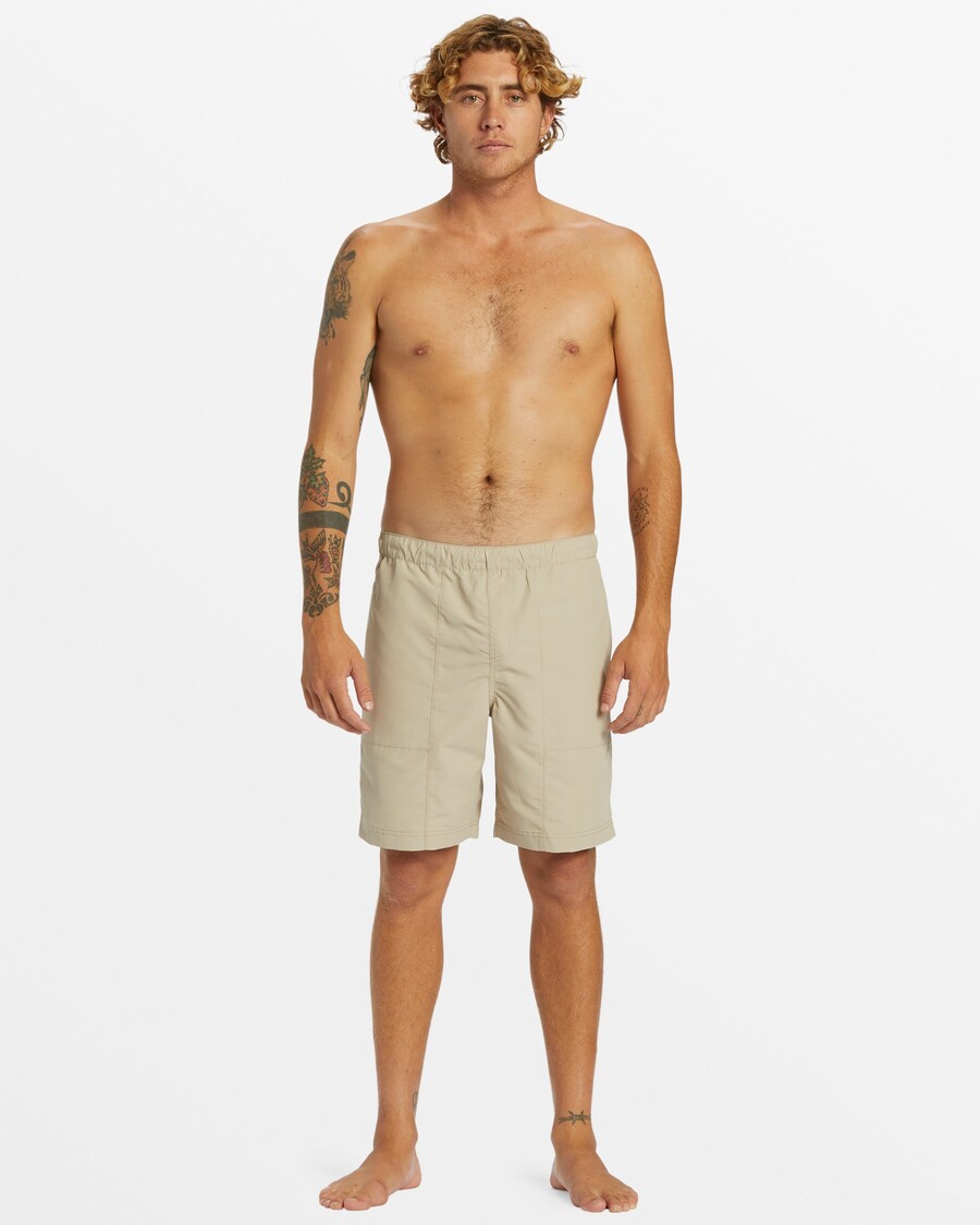 Quiksilver Pagamino Geresnius Amfibijos 18,5 Colių Hibridinius šortus – Plaza Taupe