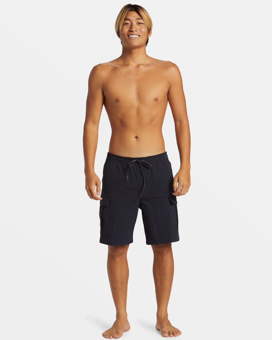 Quik Silver Taxer Cargo 19" Amphibian Hybrid Shorts - Black