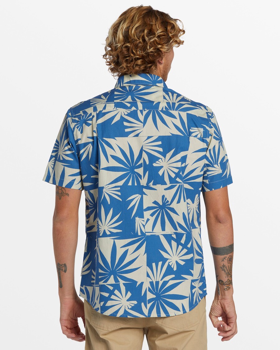 クイックシルバー アペロ クラシック 半袖シャツ -