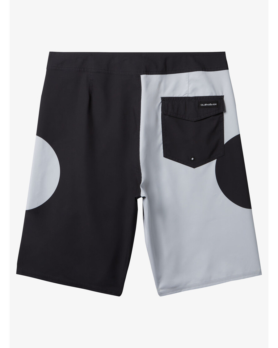 Quik Silver Everyday Griff Straight 21" Boardshorts - Black