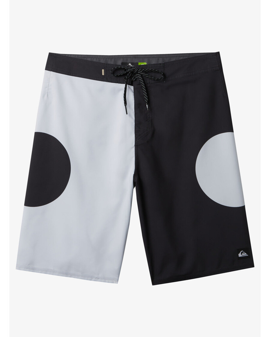 Quiksilver Daily Griff Straight 21" šortky - čierne