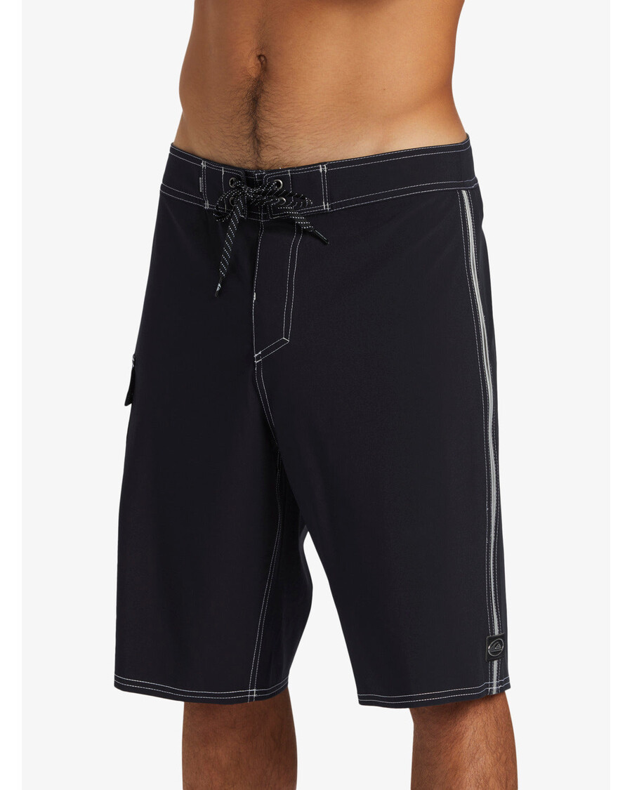 Quik Silver Saturn Solid 21" Boardshorts - Black