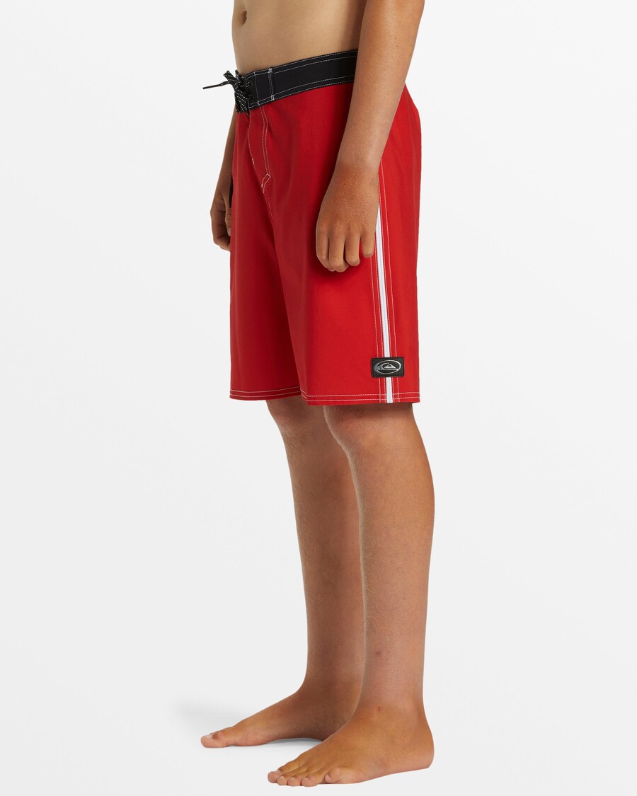 クイックシルバー ボーイズ 8-16 サターン ソリッド 17 インチ ボードショーツ -