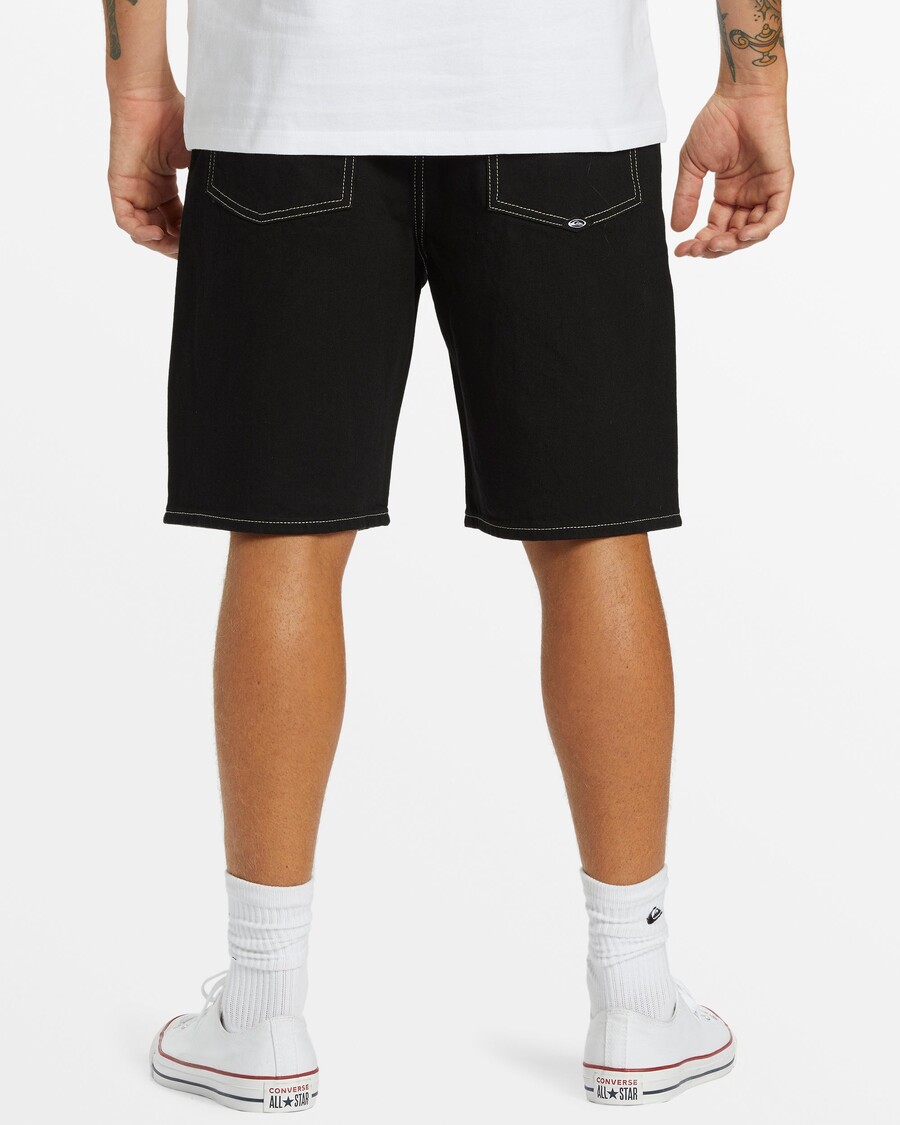 Quiksilver شورت جينز فضفاض - ساتورن