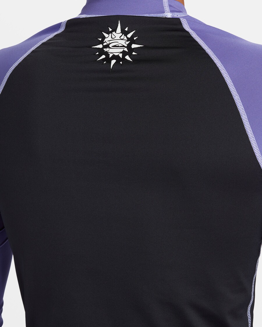 טי גלישה עם שרוול ארוך קוויקסילבר כספית - שחור