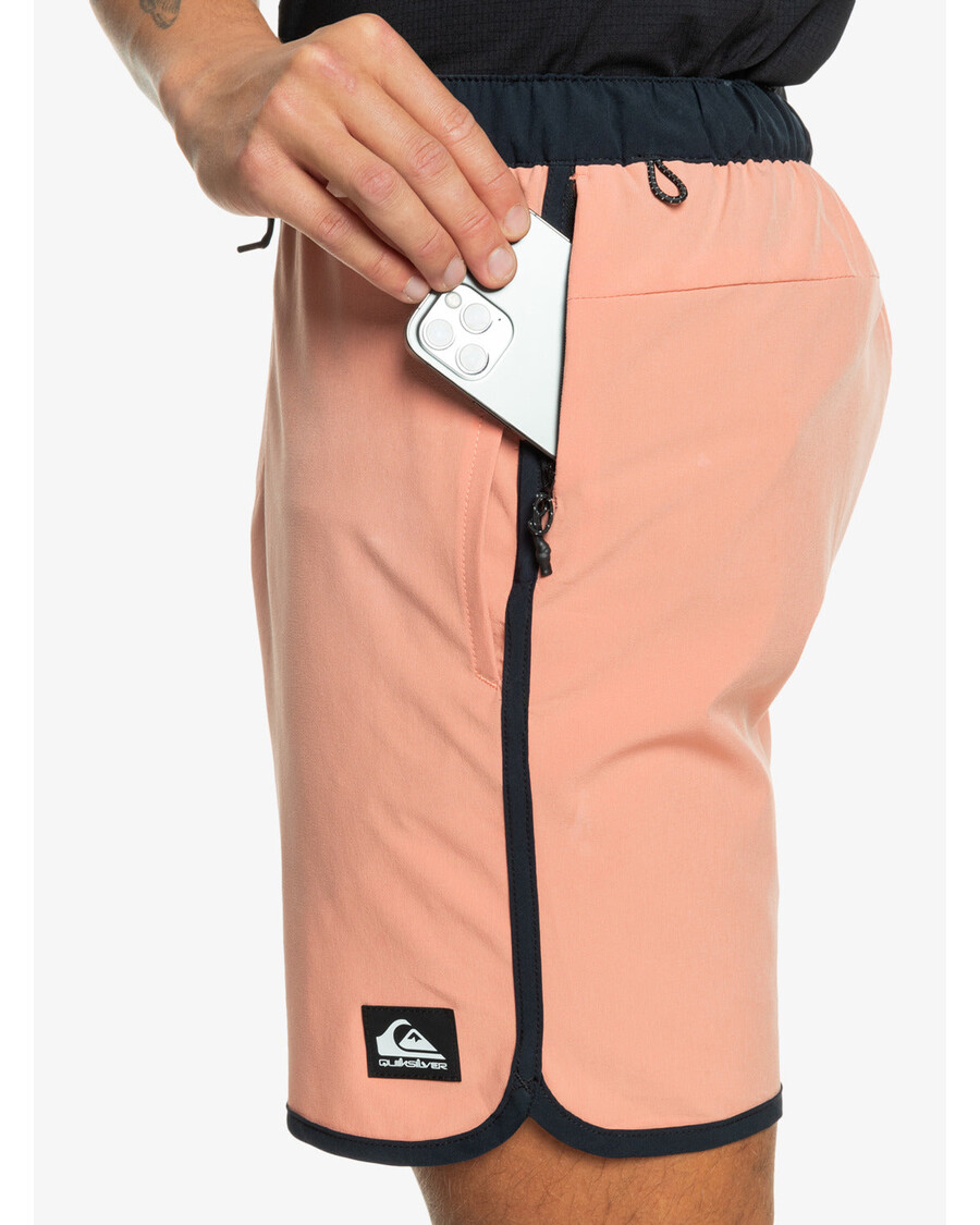 Quik Silver Omni Scallop 17" Amphibian Boardshorts - Canyon Clay