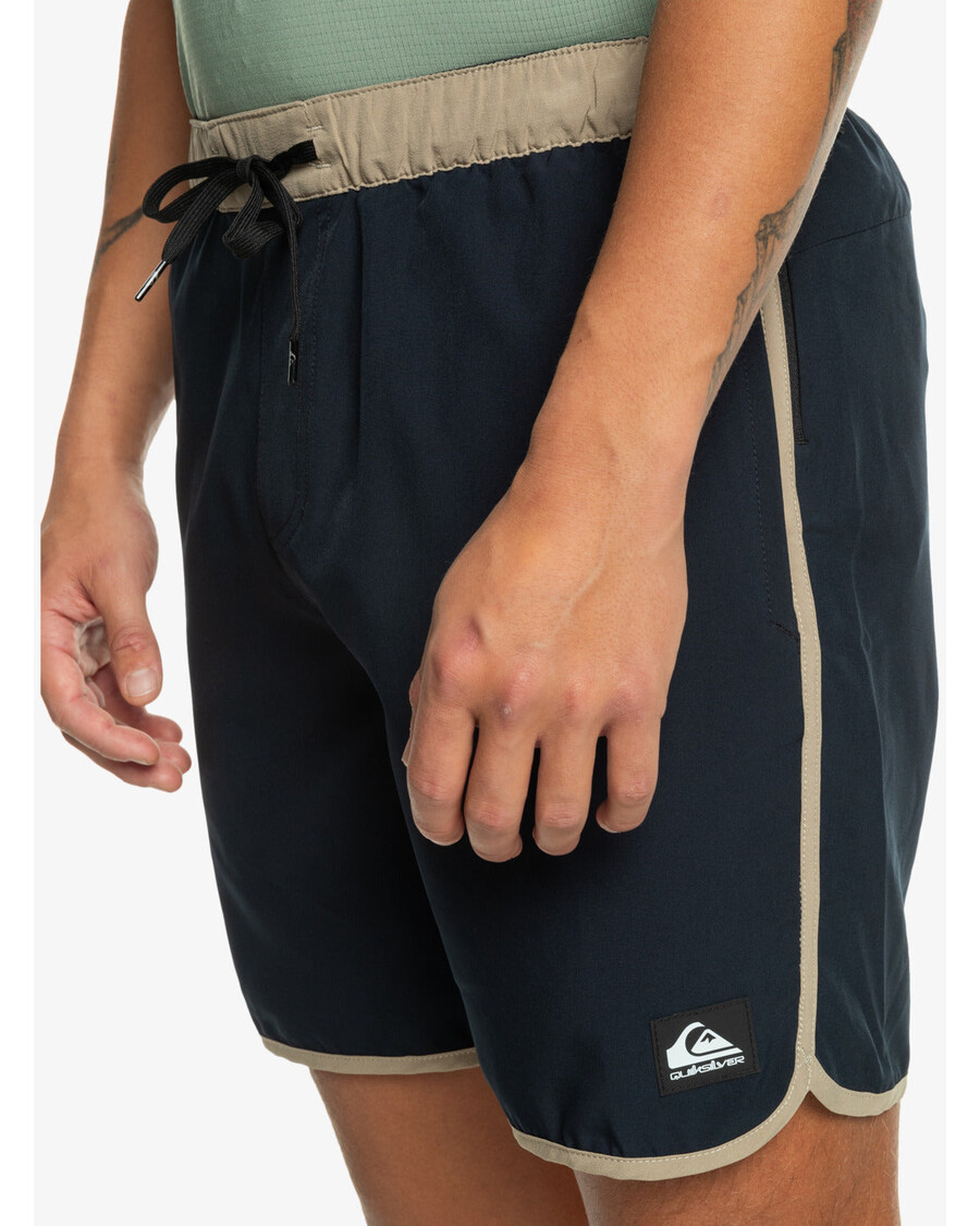 Quik Silver Omni Scallop 17" Amphibian Boardshorts - Black/Black