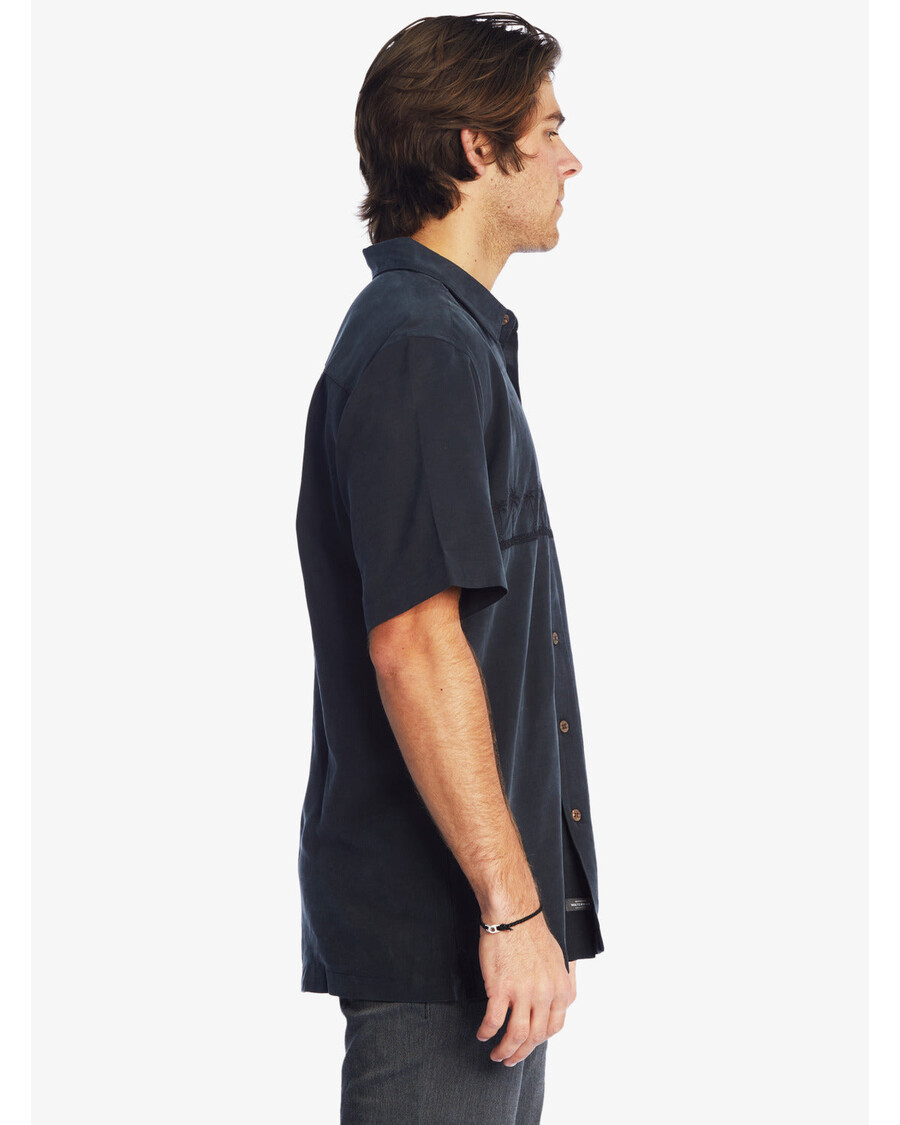 Рубашка против морщин премиум-класса Quiksilver Waterman Tahiti Palms — черная