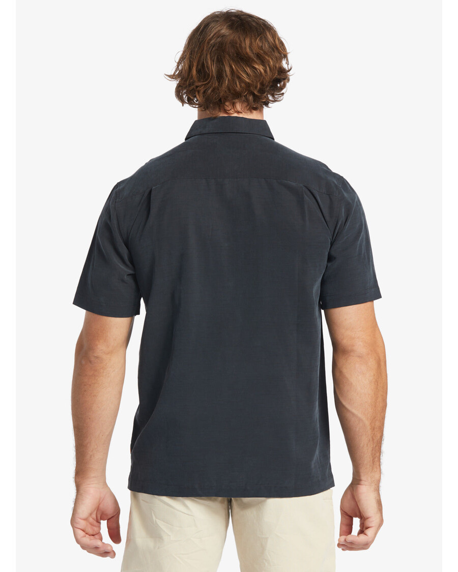 Рубашка против морщин премиум-класса Quiksilver Waterman Tahiti Palms — черная